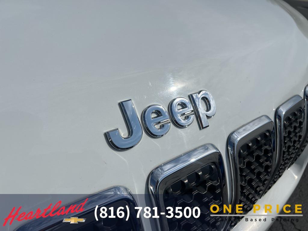 used 2019 Jeep Cherokee car, priced at $13,686