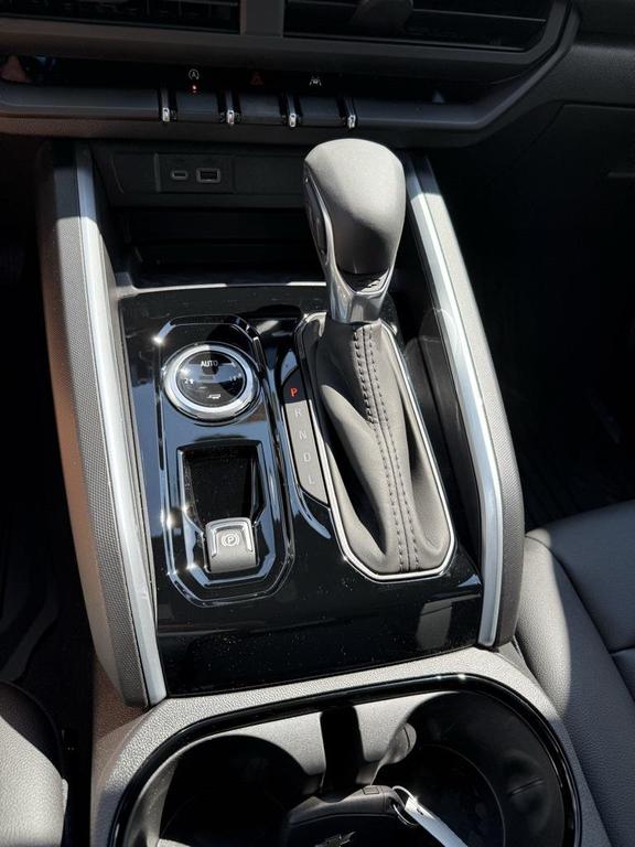 new 2025 Chevrolet Colorado car, priced at $44,110