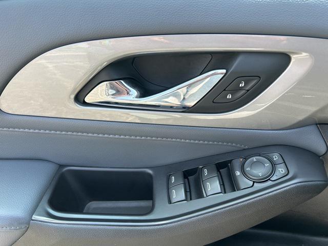 used 2018 Chevrolet Traverse car, priced at $17,315