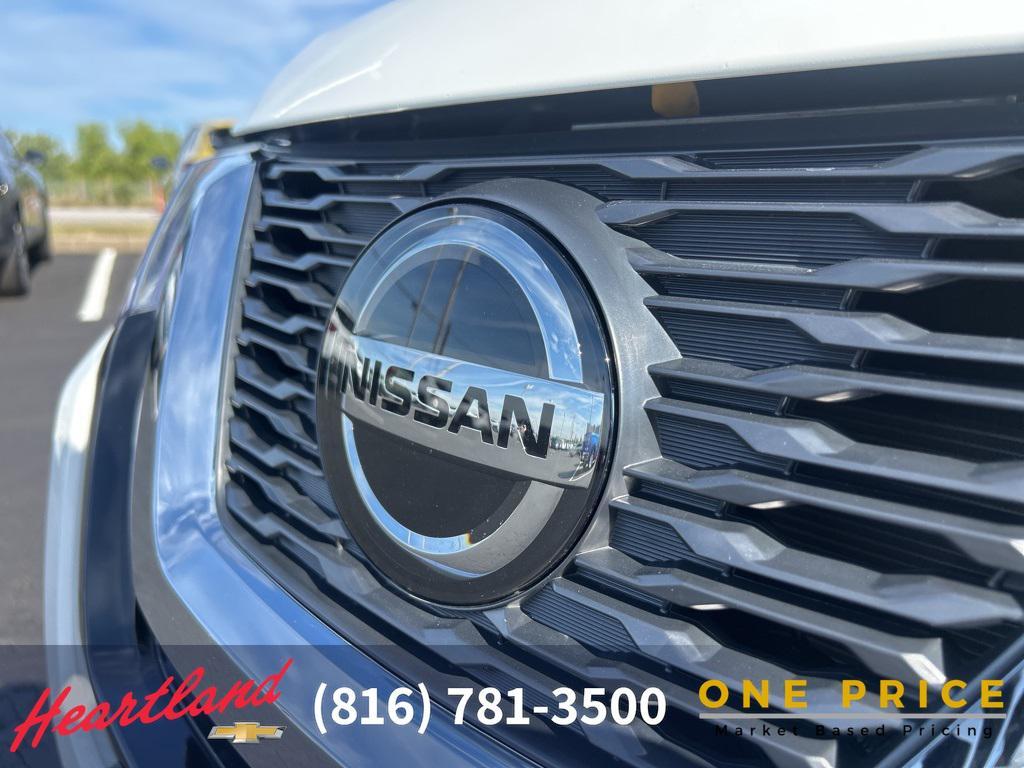 used 2019 Nissan Rogue car, priced at $19,499