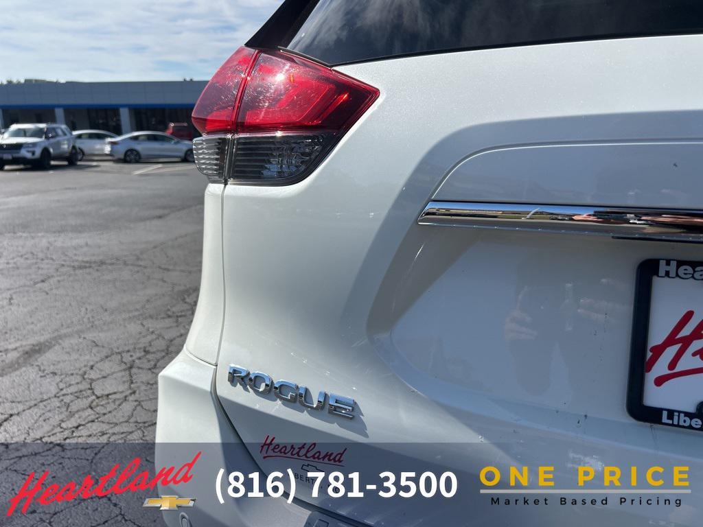 used 2019 Nissan Rogue car, priced at $19,499
