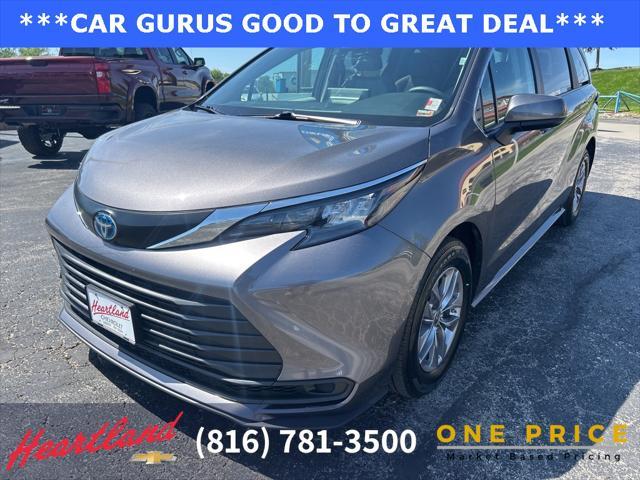 used 2024 Toyota Sienna car, priced at $38,997