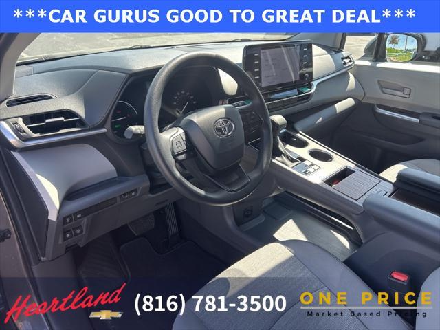 used 2024 Toyota Sienna car, priced at $38,997