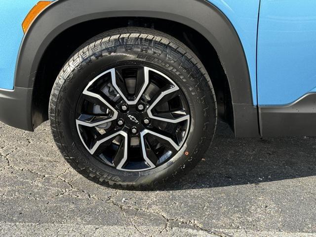 new 2025 Chevrolet TrailBlazer car, priced at $32,170