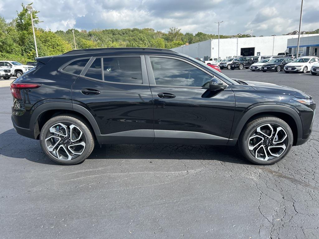 new 2025 Chevrolet Trax car, priced at $27,980