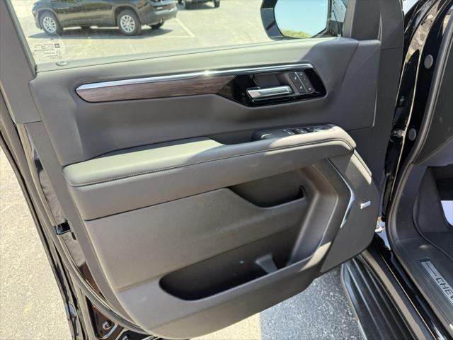 new 2025 Chevrolet Suburban car, priced at $85,940
