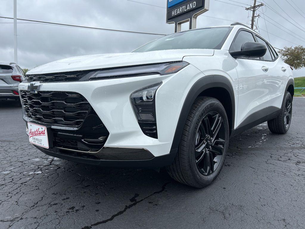 new 2025 Chevrolet Trax car, priced at $26,955