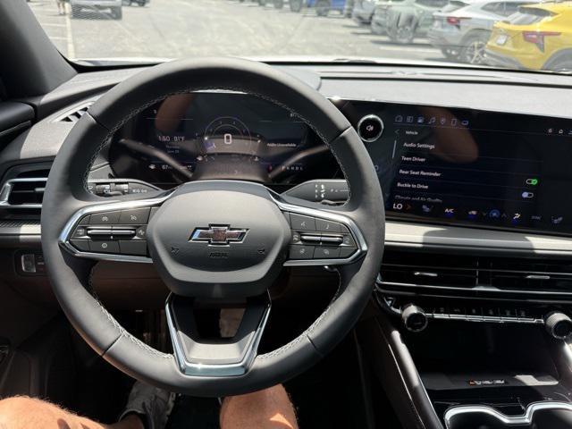 new 2025 Chevrolet Traverse car, priced at $47,480