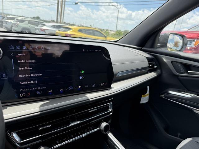 new 2025 Chevrolet Traverse car, priced at $47,480