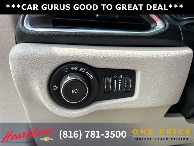 used 2019 Chrysler Pacifica car, priced at $18,694