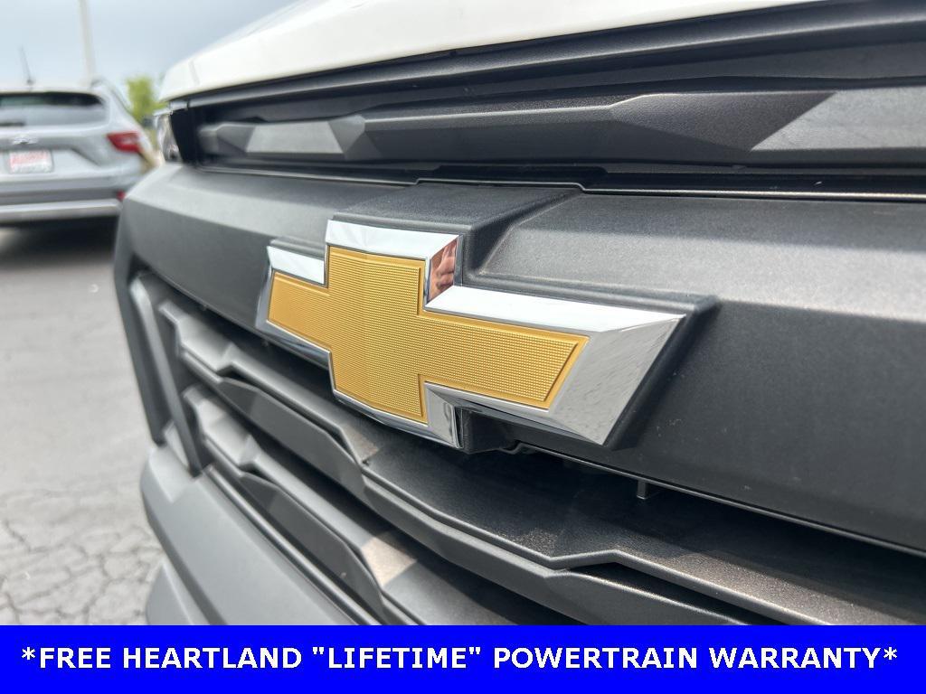 new 2025 Chevrolet Colorado car, priced at $31,565