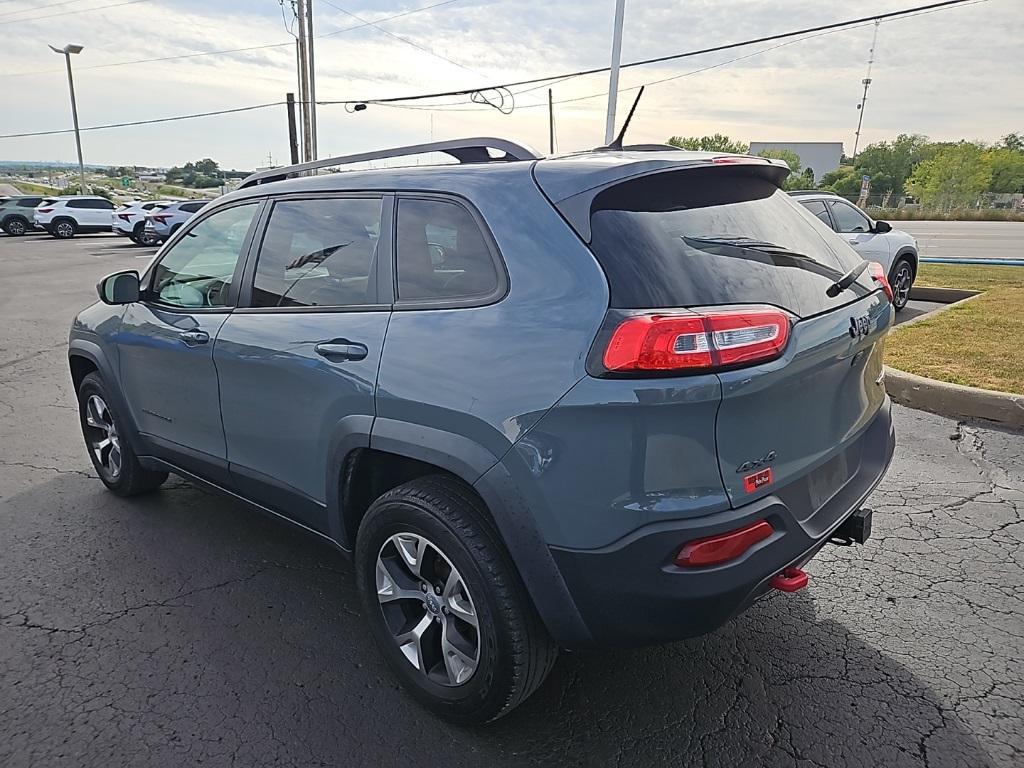 used 2014 Jeep Cherokee car, priced at $10,500