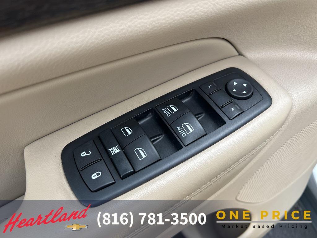 used 2015 Jeep Grand Cherokee car, priced at $13,837