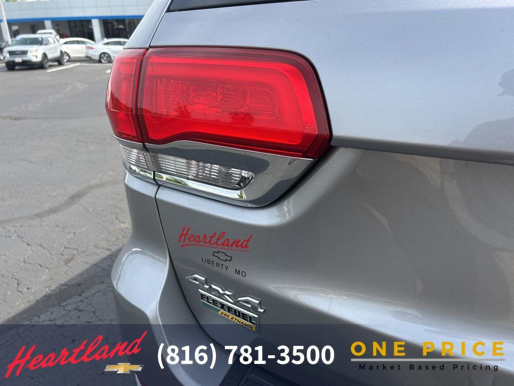 used 2015 Jeep Grand Cherokee car, priced at $13,837