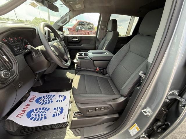 new 2025 Chevrolet Silverado 1500 car, priced at $52,675