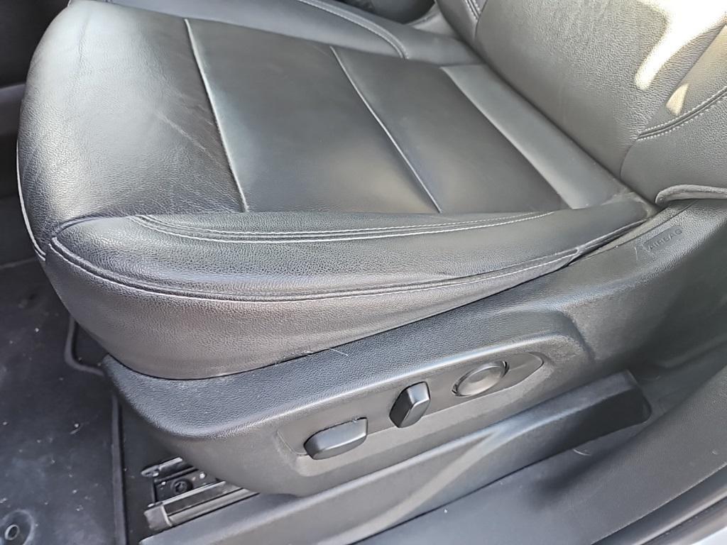 used 2022 Chevrolet Tahoe car, priced at $45,997