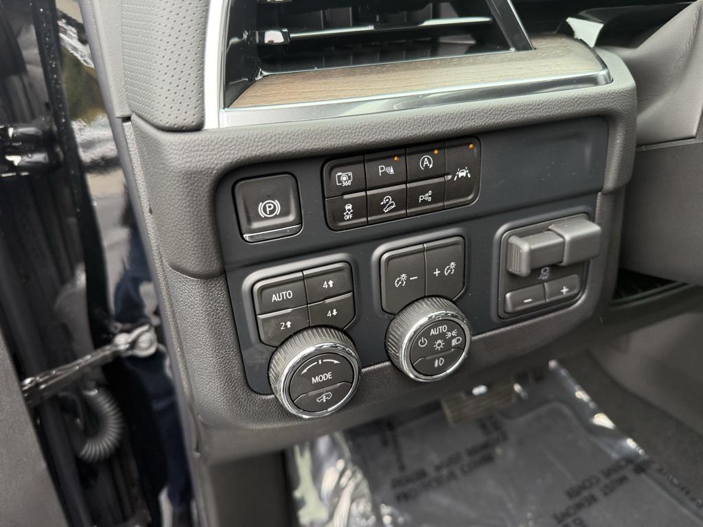 new 2026 Chevrolet Suburban car, priced at $96,480