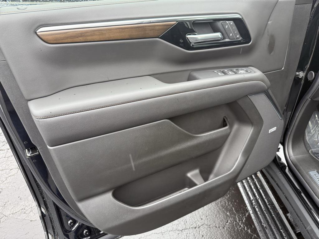 new 2026 Chevrolet Suburban car, priced at $96,480