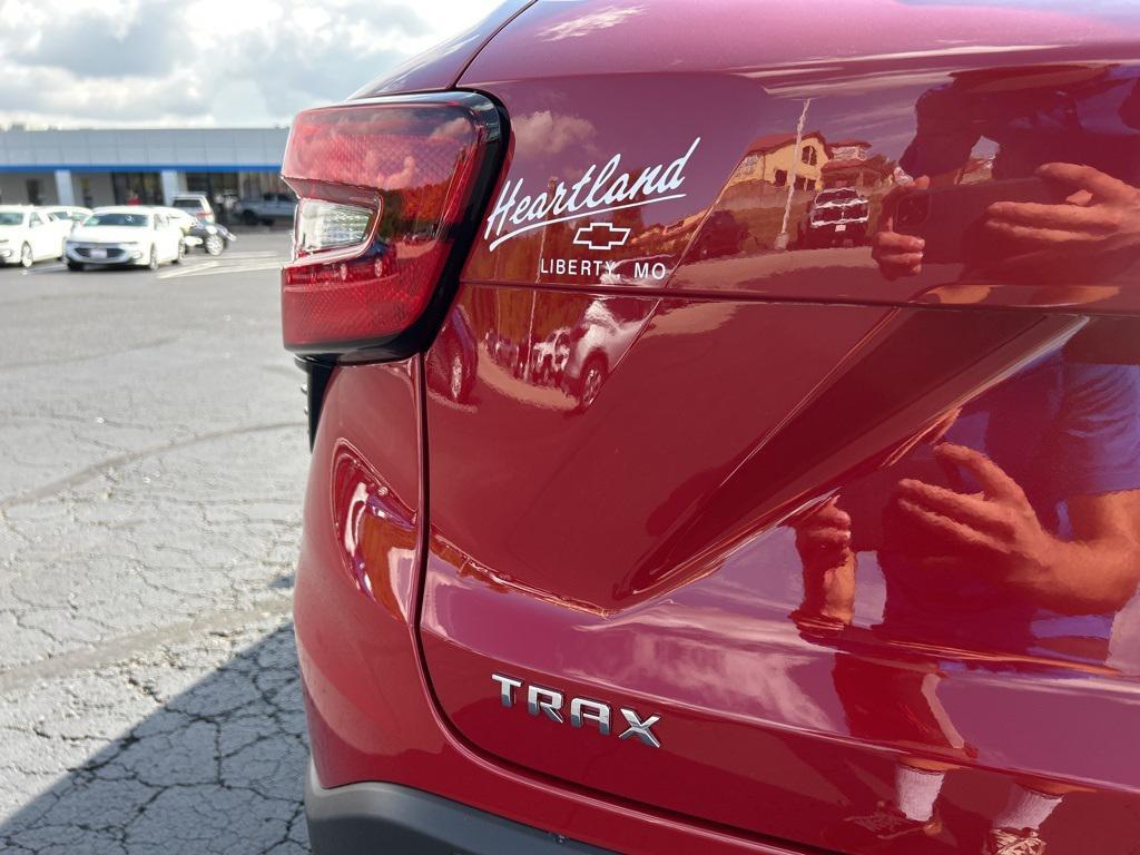 new 2026 Chevrolet Trax car, priced at $25,885