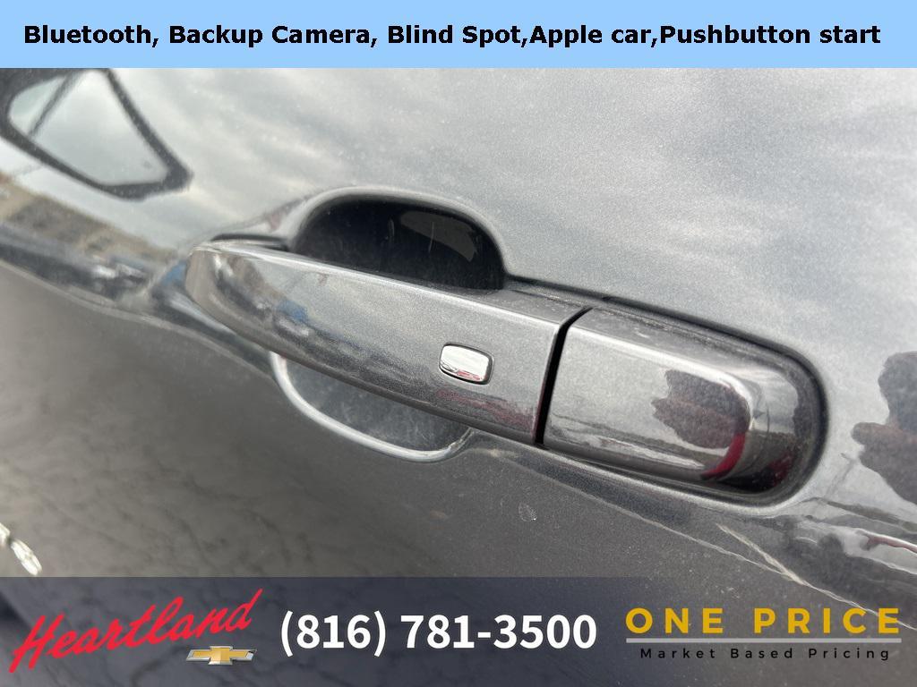 used 2022 Chevrolet Equinox car, priced at $18,500