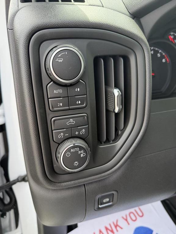 new 2025 Chevrolet Silverado 1500 car, priced at $52,645