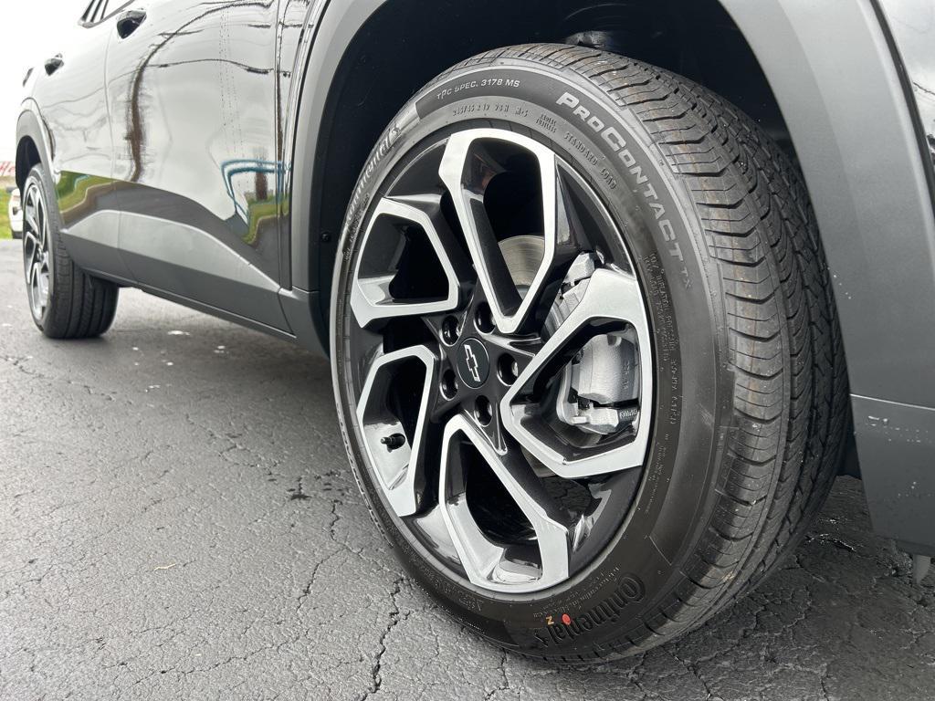new 2025 Chevrolet Trax car, priced at $26,955