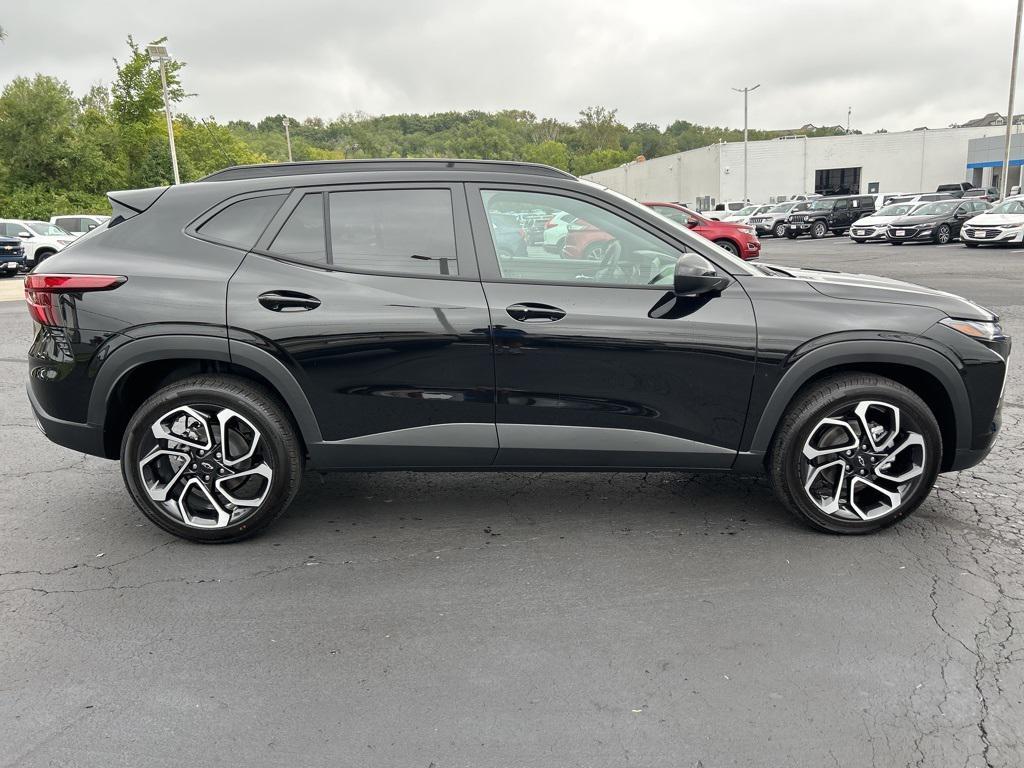 new 2025 Chevrolet Trax car, priced at $26,955