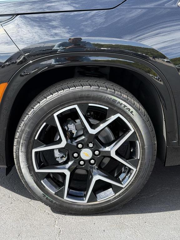 new 2026 Chevrolet Traverse car, priced at $59,290
