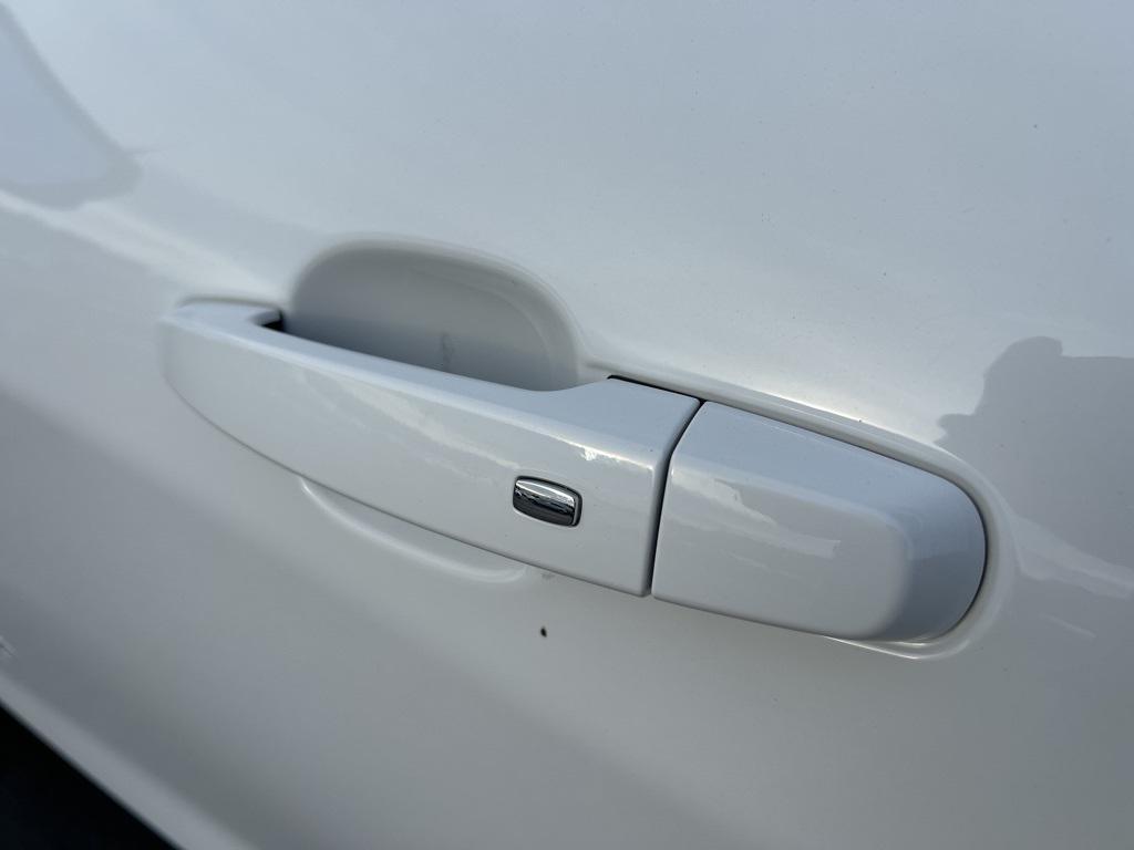 used 2022 Chevrolet Equinox car, priced at $21,488