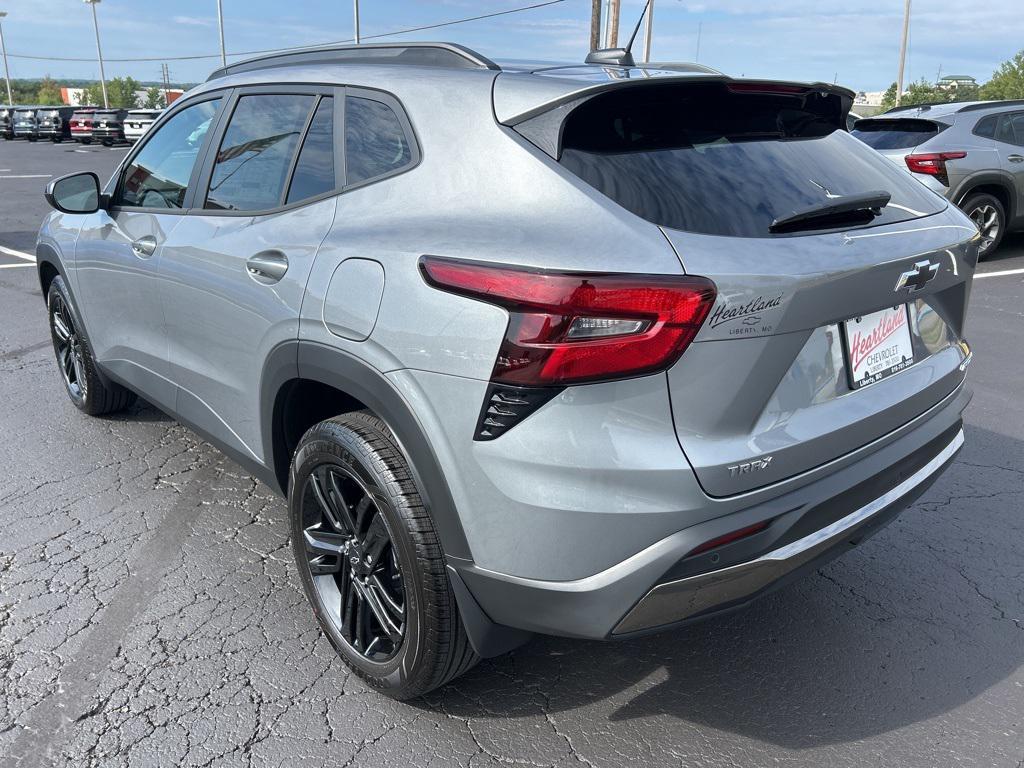 new 2025 Chevrolet Trax car, priced at $27,205