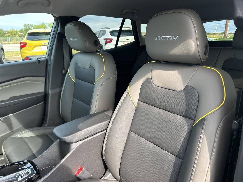 new 2025 Chevrolet Trax car, priced at $27,205