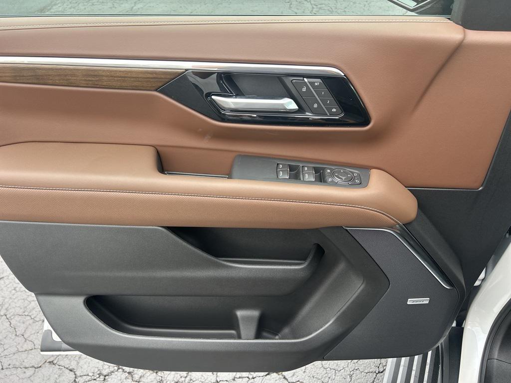 new 2025 Chevrolet Tahoe car, priced at $97,620