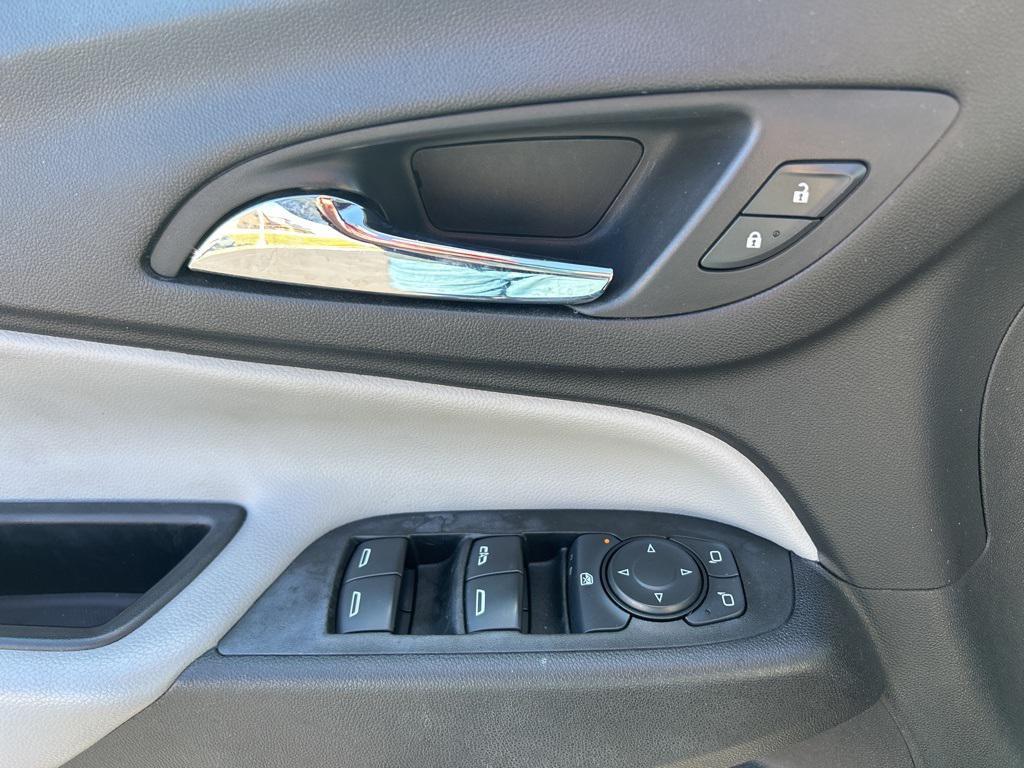 used 2020 Chevrolet Equinox car, priced at $14,962