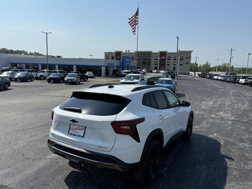 new 2025 Chevrolet Trax car, priced at $26,955