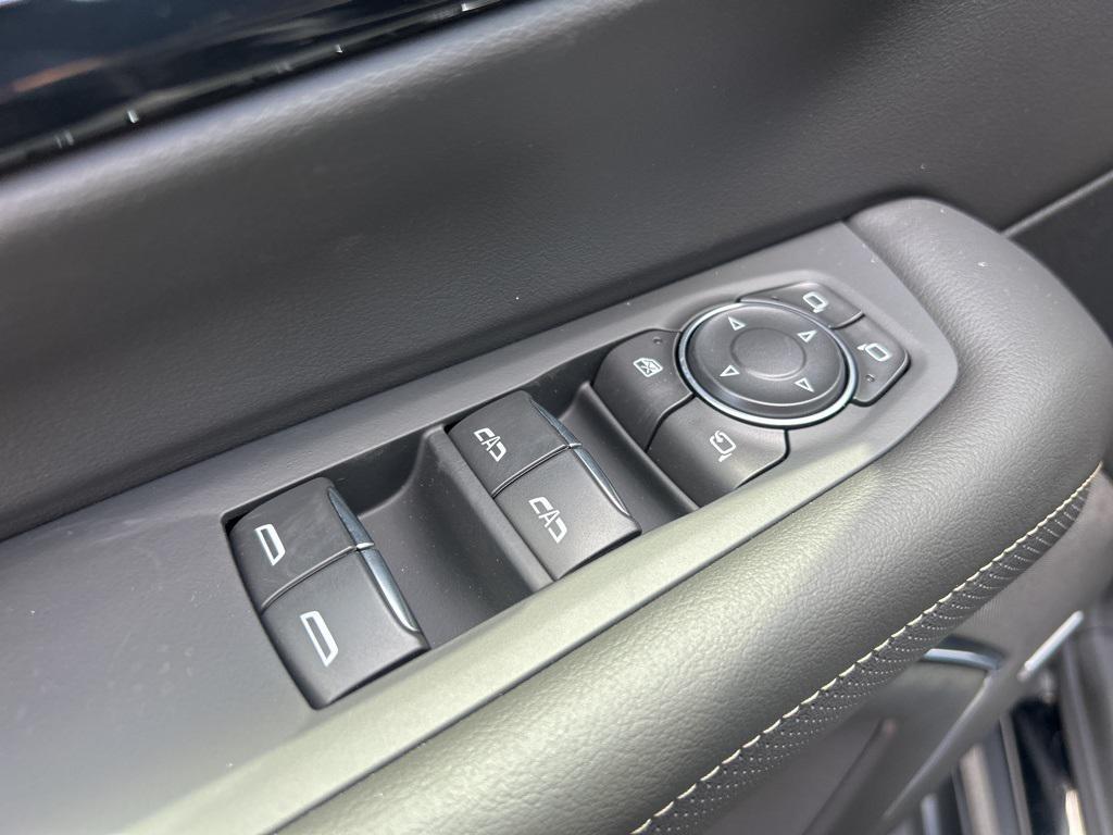 new 2025 Chevrolet Suburban car, priced at $81,795