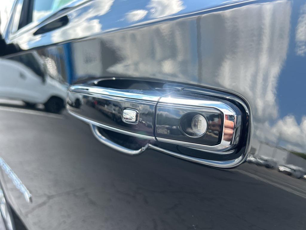 new 2025 Chevrolet Suburban car, priced at $81,795
