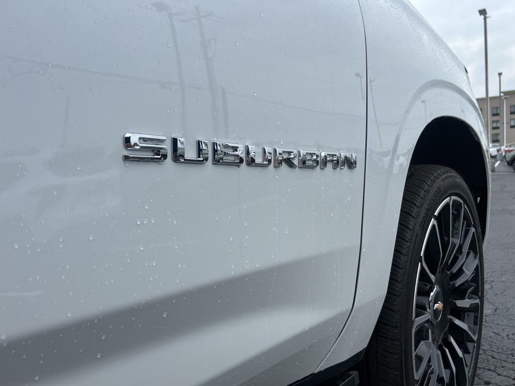 new 2025 Chevrolet Suburban car, priced at $100,045