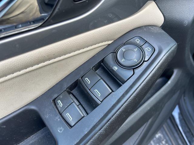used 2022 Chevrolet Traverse car, priced at $28,781