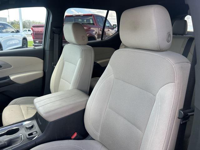 used 2022 Chevrolet Traverse car, priced at $28,781