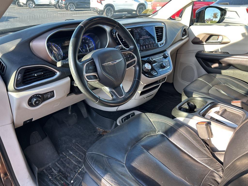 used 2018 Chrysler Pacifica car, priced at $11,250