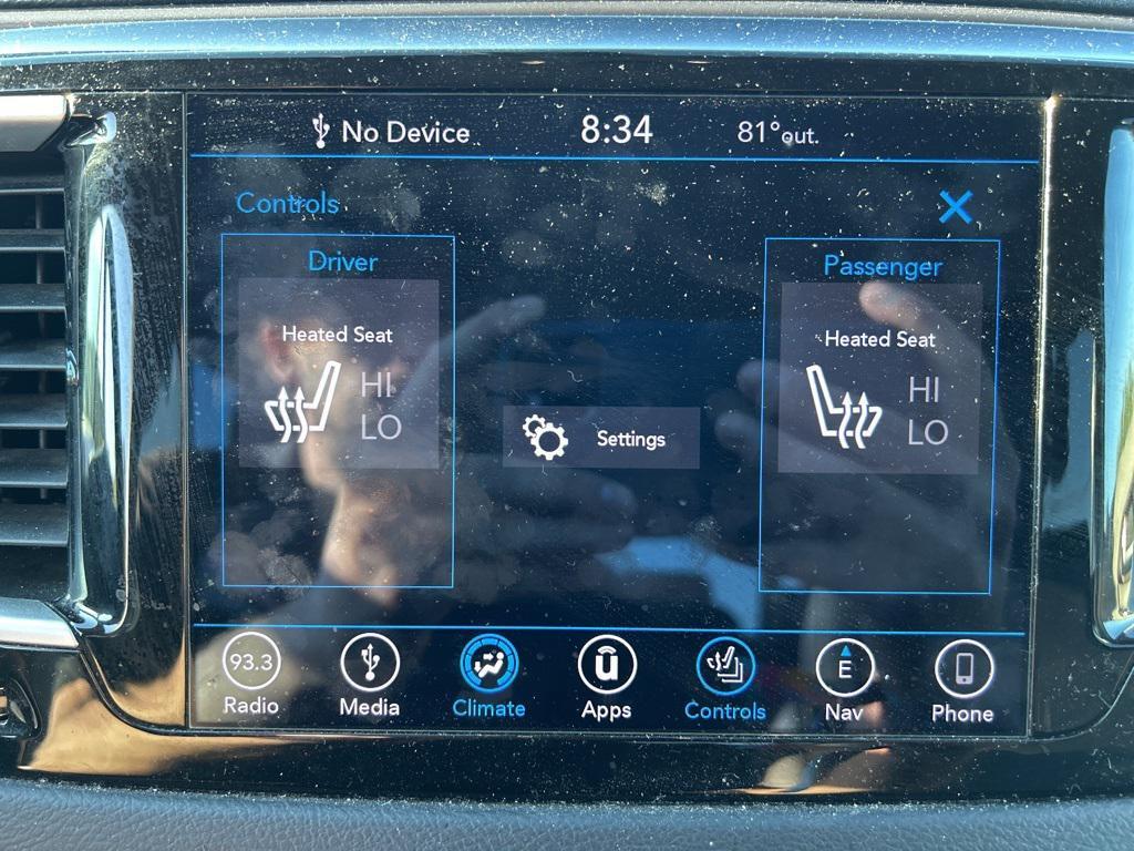 used 2018 Chrysler Pacifica car, priced at $11,250