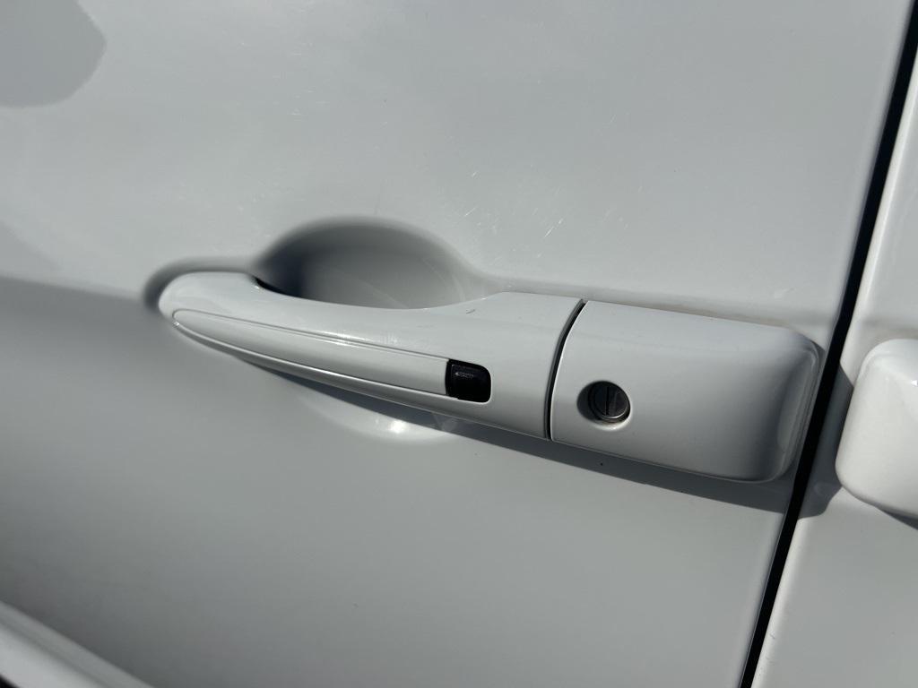 used 2023 Chrysler Pacifica Hybrid car, priced at $28,432