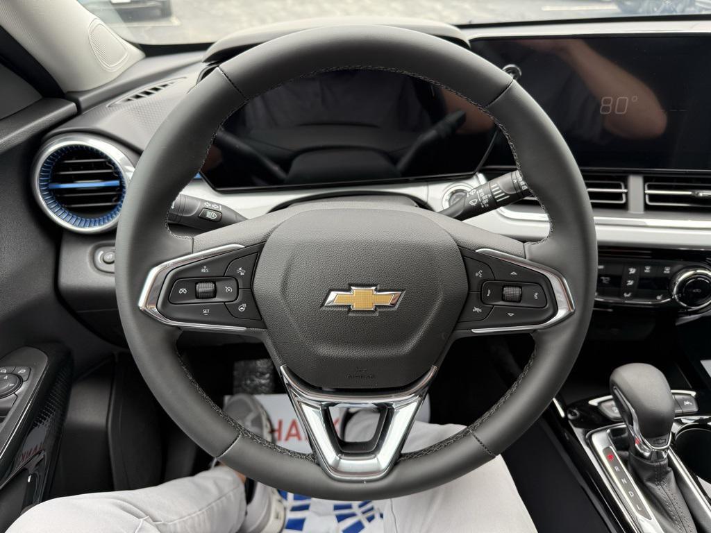 new 2025 Chevrolet Trax car, priced at $25,985