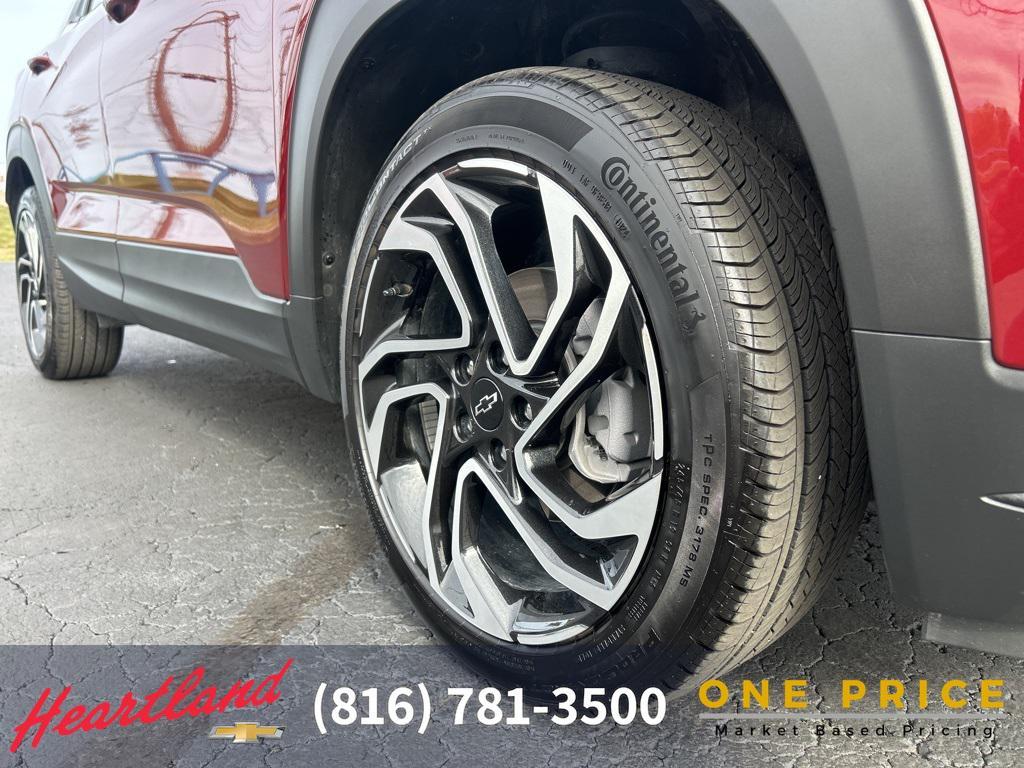 used 2025 Chevrolet TrailBlazer car, priced at $27,892