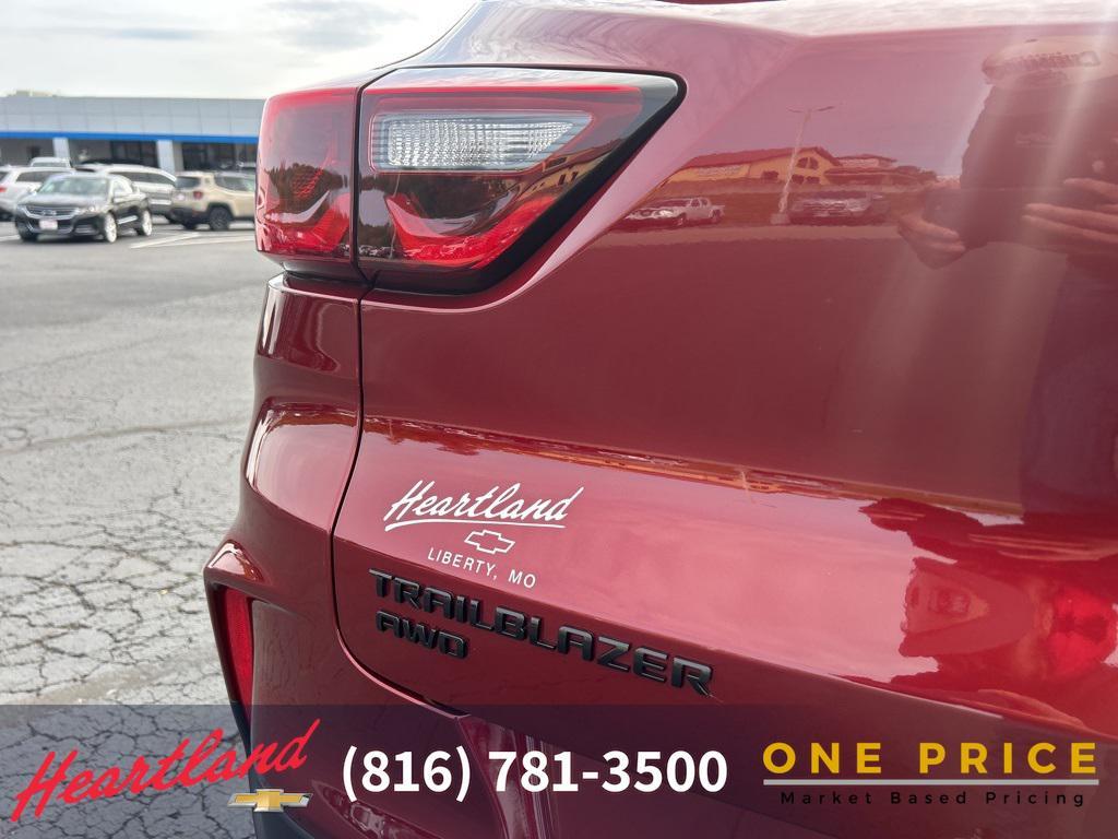 used 2025 Chevrolet TrailBlazer car, priced at $27,892