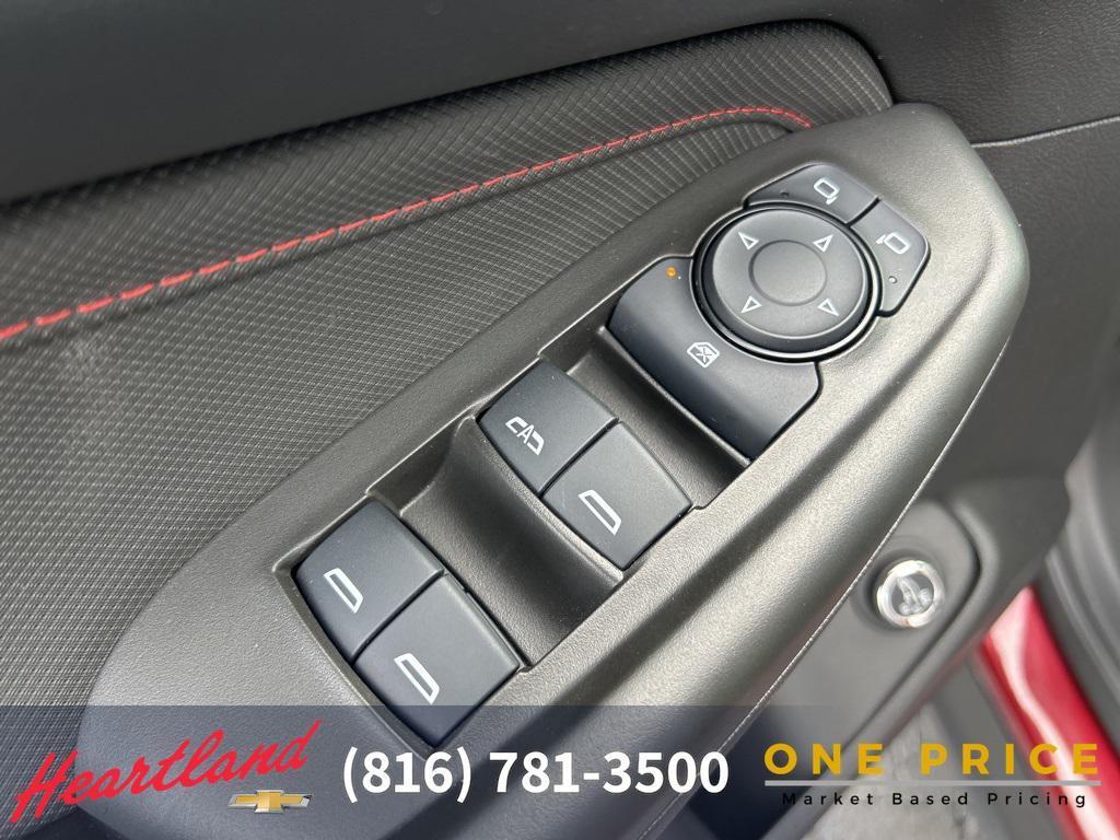 used 2025 Chevrolet TrailBlazer car, priced at $27,892