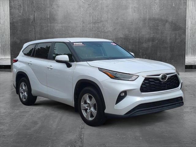 used 2023 Toyota Highlander car, priced at $34,747