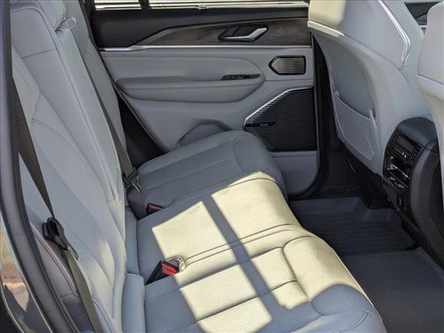 used 2022 Jeep Grand Cherokee car, priced at $37,992