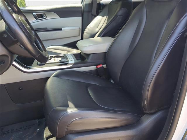 used 2022 Kia Carnival car, priced at $21,899