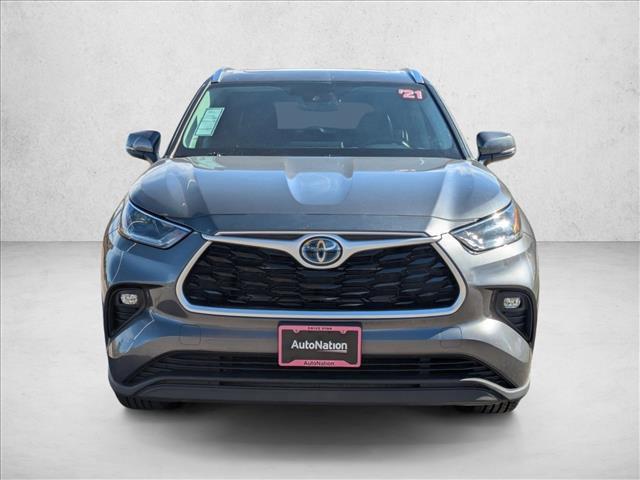 used 2021 Toyota Highlander Hybrid car, priced at $35,998